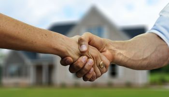 ProVisor's professionals offer tips on successfully negotiating the price of a home.